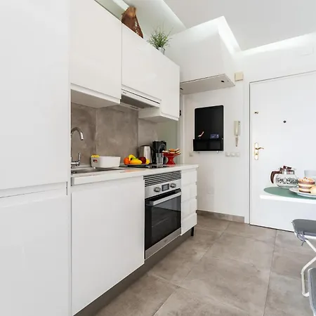 Ct 405 - Faro's Sea Views