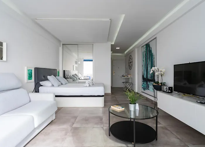 Ct 405 - Faro's Sea Views Torremolinos